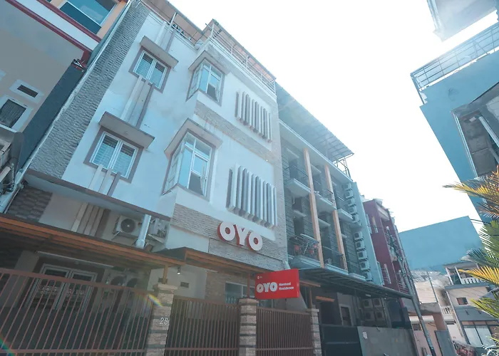 Oyo 150 Harmoni Residence Jakarta